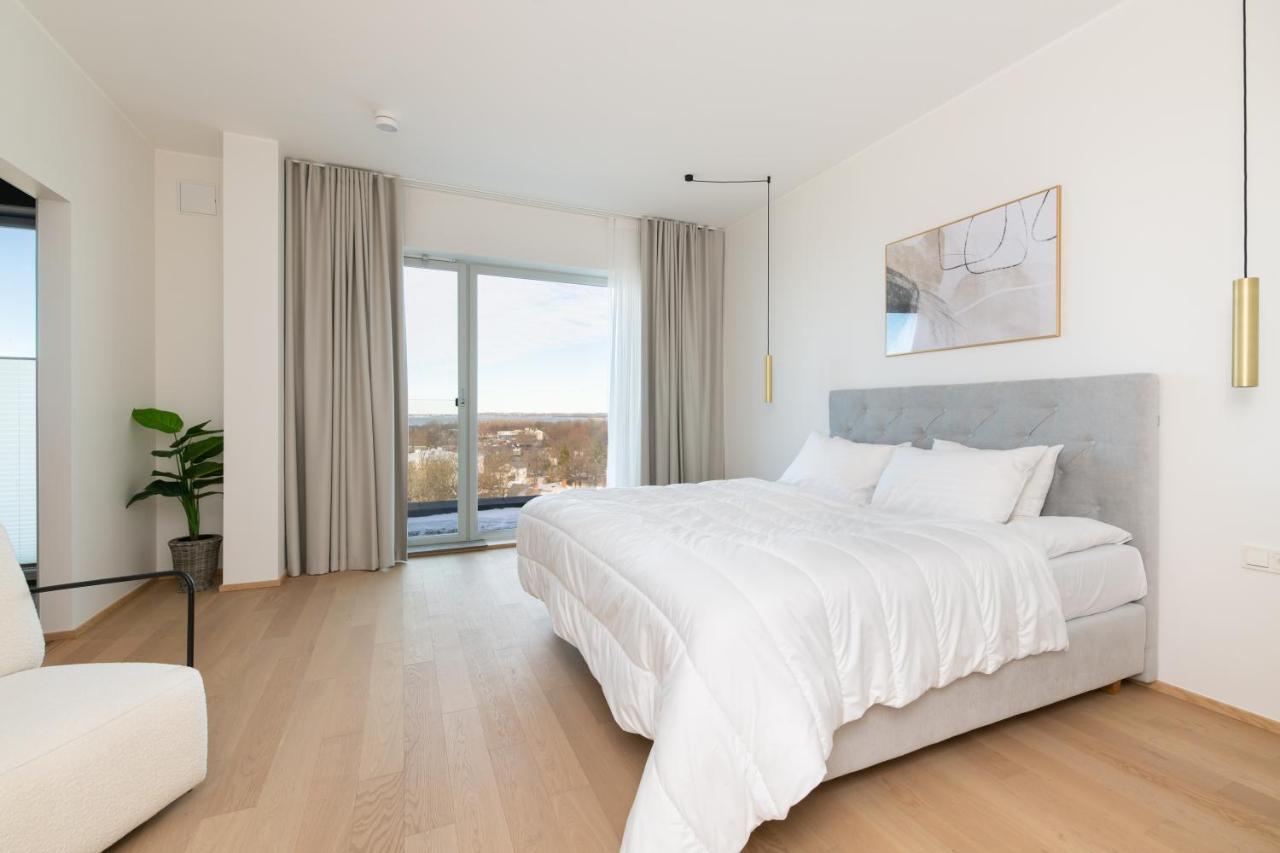 4bdr Modern And Stylish Near Kadriorg With Free Parking Lejlighed *