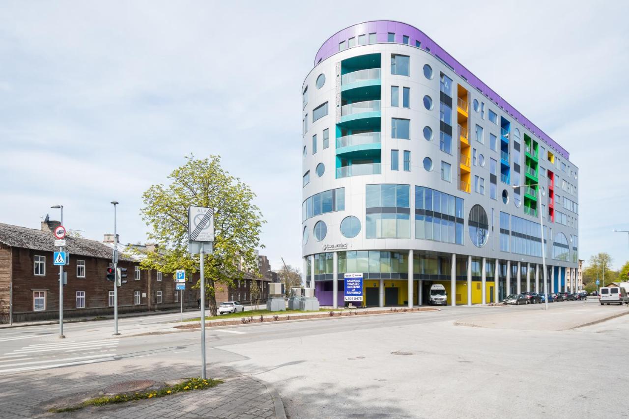 Lejlighed 4bdr Modern And Stylish Near Kadriorg With Free Parking Tallinn